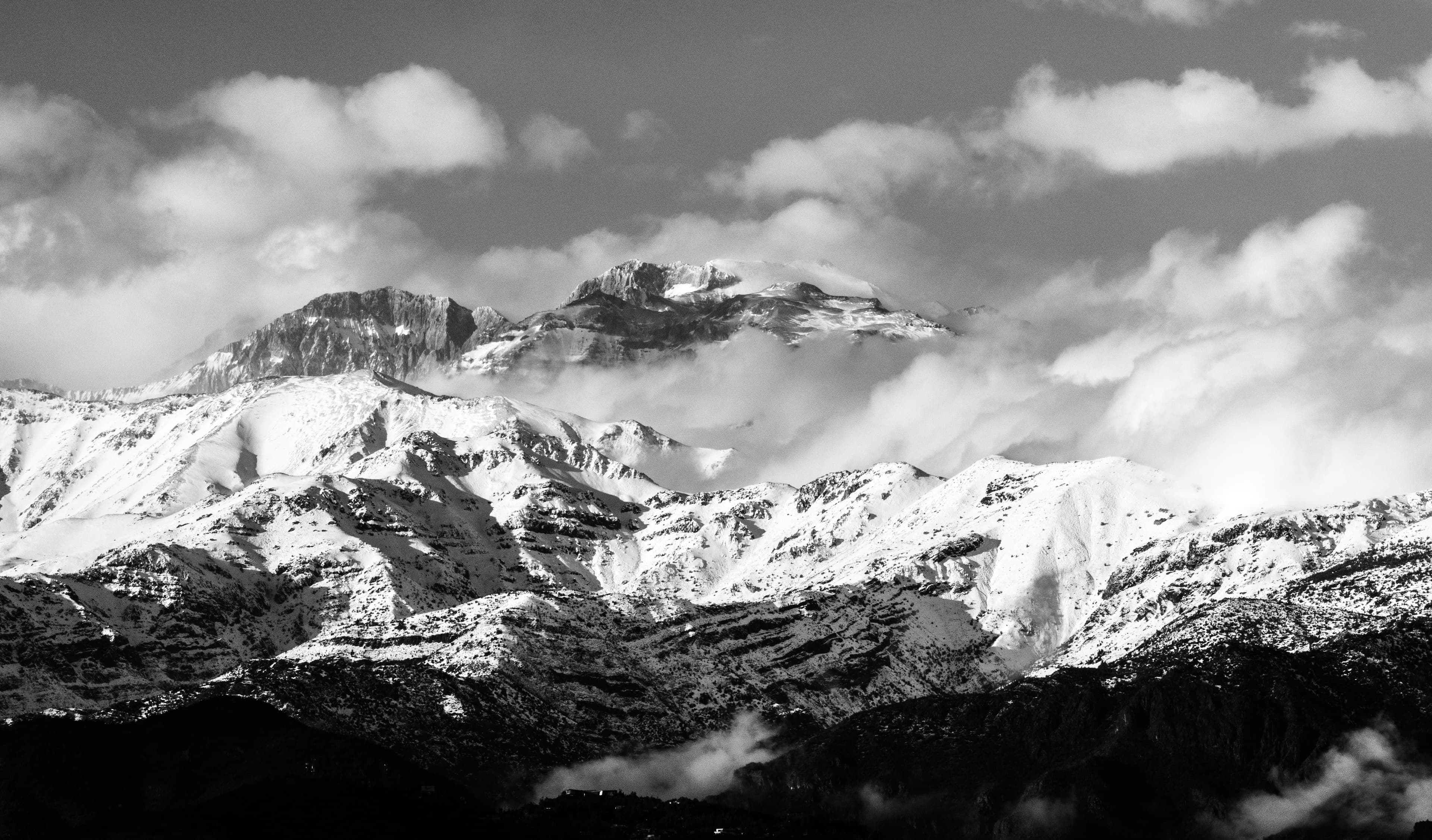 Plomo Majestuoso - Fotografía artística de montañas por Cristian Letelier (Yiasau)