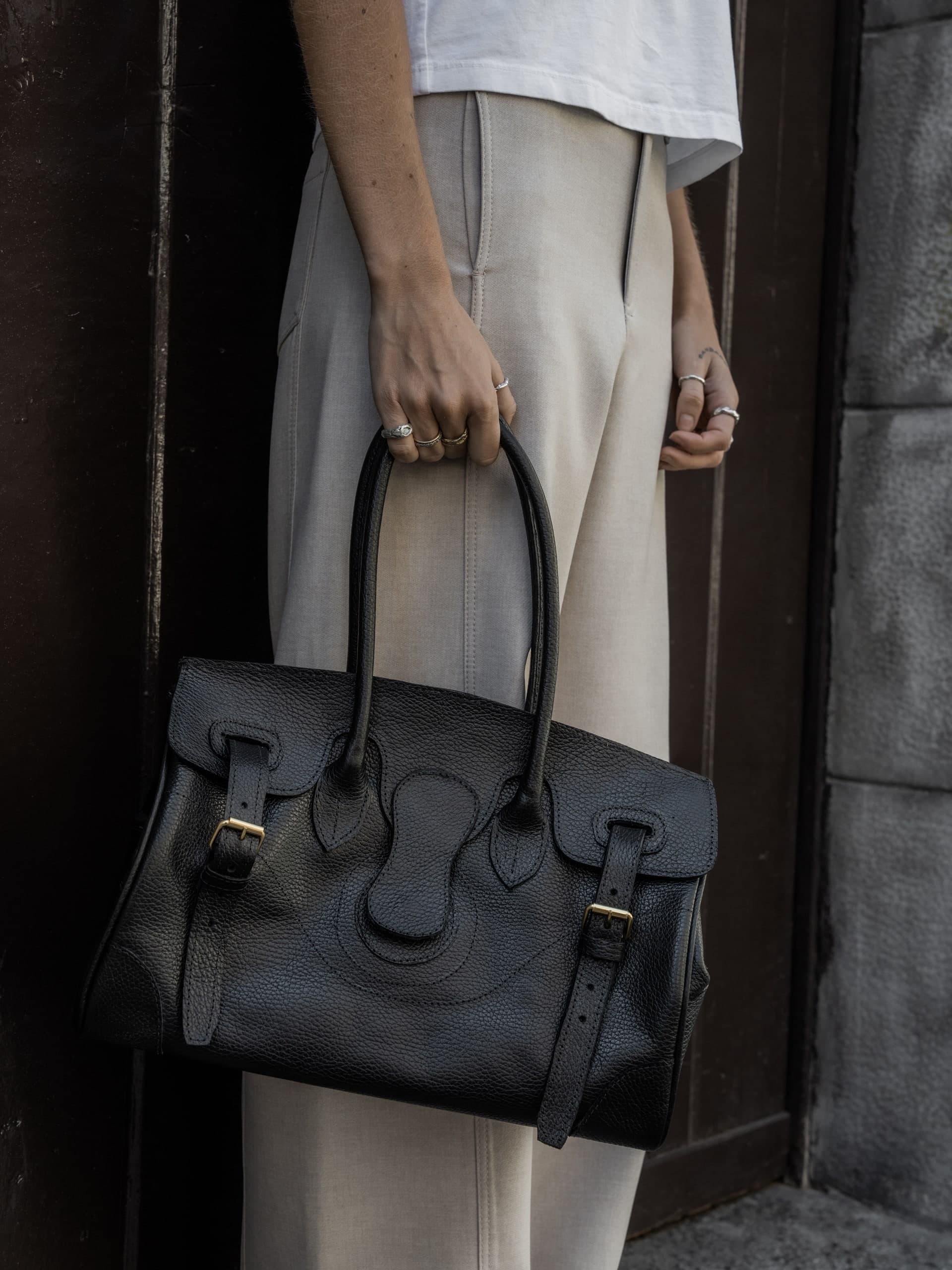 L Artesan, Carteras — 14 / 17. Fotografía de Cristian Letelier de moda